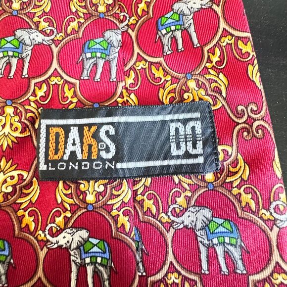 DAKS London Elephant Print Tie Burgundy Gold Scrollwork 100% Silk Vintage Tie - Picture 7 of 8
